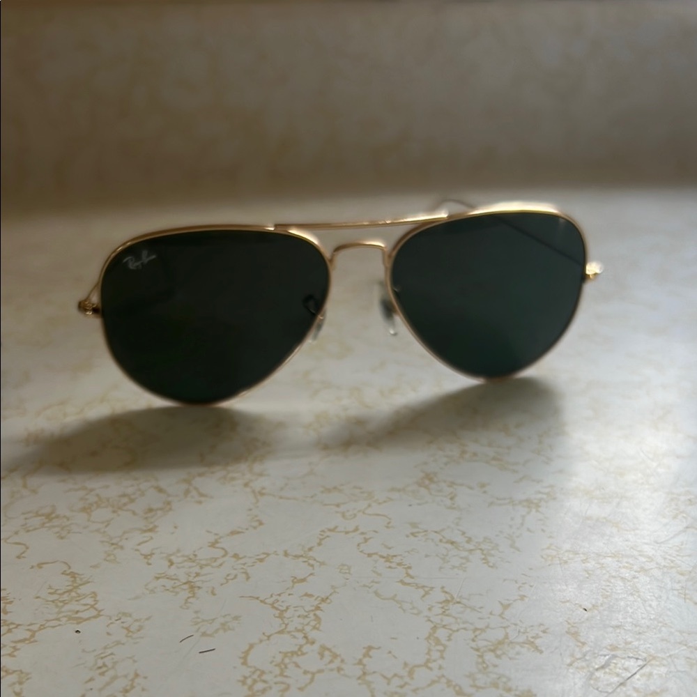 Ray-Ban Gold Aviator Sunglasses